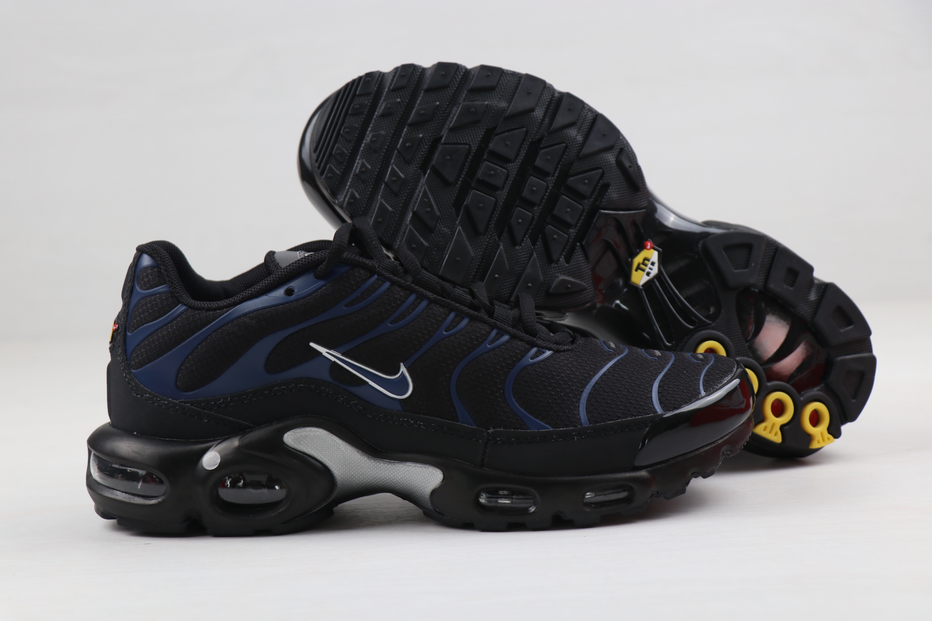 2020 Nike Air Max TN Plus Black Grey Shoes